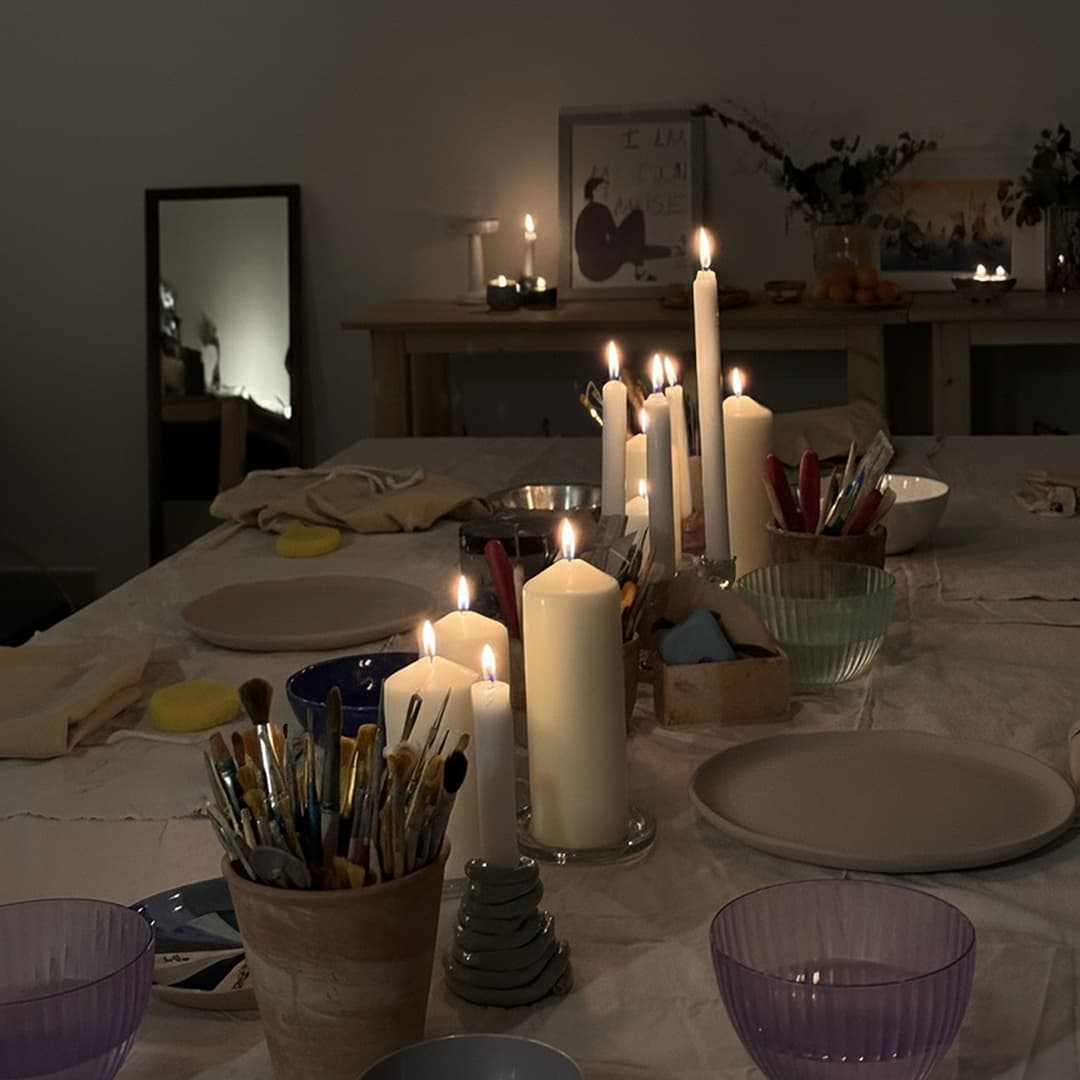 Skupinové keramické rande: Talíře